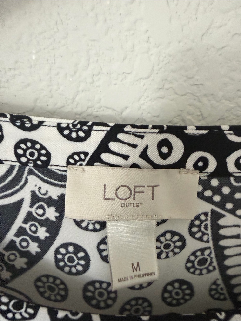 LOFT Black and White Paisley Print Long Sleeve Tie-Waist Dress - Picture 7 of 7